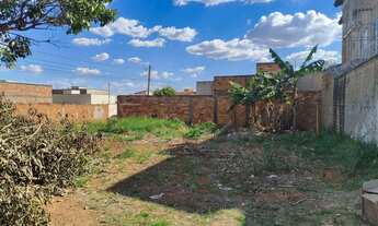 Imagem 2: LOTE ORLANDO MORAIS