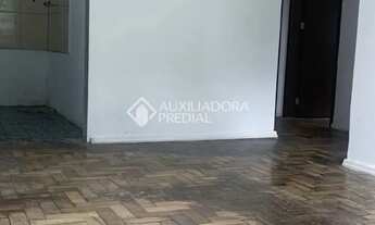 Imagem 6: Apartamento de 3 dormitórios com pátio no bairro Sarandi