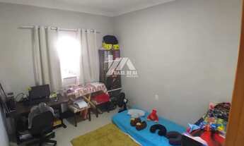 Imagem 5: Casa com localização privilegiada em Uvaranas