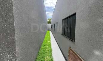 Imagem 4: Casa para Venda em Aparecida de Goiânia, Jardim Veneza, 3 dormitórios, 1 suíte, 2 banheiro