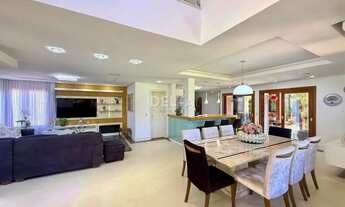 Imagem 3: Casa com 4 quartos ( 01 suíte ), pátio e piscina no bairro Petrópolis e em Novo Hamburgo