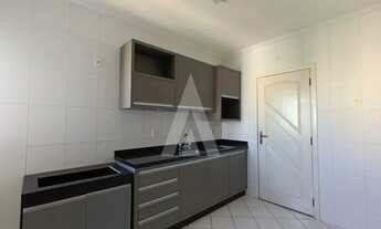 Imagem 6: Apartamento no bairro Atiradores com 04 quartos, sendo um suíte, cozinha com armários e 02