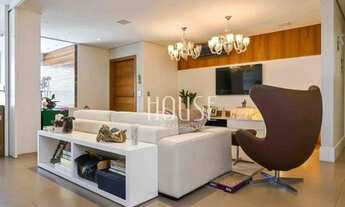 Imagem: Apartamento com 4 quartos à venda, 215