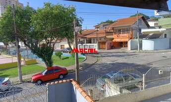 Imagem 4: AMPLA CASA COM 4 DORMITÓRIOS EM ÓTIMA LOCALIZAÇÃO !!