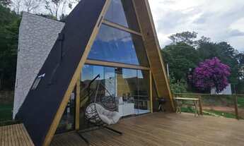 Imagem 4: Chalé mobiliado para venda em Nazaré Paulista com 2803m² de área de terreno e 145m² de áre