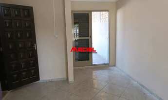 Imagem 7: AMPLA CASA COM 4 DORMITÓRIOS EM ÓTIMA LOCALIZAÇÃO !!