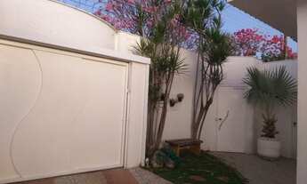 Imagem 2: Sobrado a venda com 300 m² - 4 quartos 3 suítes em Jardim Colina - Uberlândia - MG