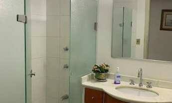 Imagem 10: Apartamento para venda possui 124 metros quadrados com 4 quartos em Lagoa - Rio de Janeiro