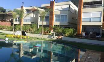 Imagem 5: Casa de condomínio sobrado para aluguel e venda possui 210 metros quadrados com 4 quartos