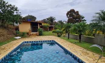 Imagem 3: Chácara de 2.000m2 com 3 dorms. 1 suíte com piscina, a 4 km da cidade- Extrema - MG