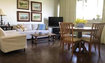 Imagem 2: Apartamento para venda possui 124 metros quadrados com 4 quartos em Lagoa - Rio de Janeiro