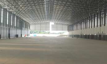 Imagem 2: Galpão com 24 docas