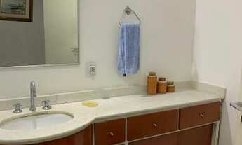 Imagem 11: Apartamento para venda possui 124 metros quadrados com 4 quartos em Lagoa - Rio de Janeiro