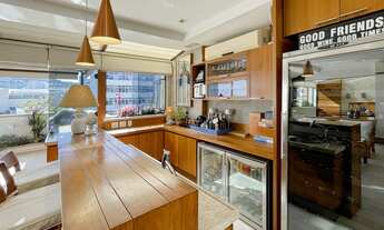 Imagem 4: Linda cobertura totalmente reformada com vista panorâmica para o Dois Irmãos