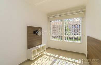 Imagem 3: Apartamento para venda com 40 metros quadrados com 1 quarto em Passo da Areia - Porto Aleg