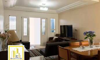 Imagem 7: Belíssima Casa de 3 aconchegantes dormitórios + Closet + Varanda + Churrasqueira + 2 Vagas