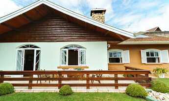 Imagem 3: Casa Mobiliada com 4 quartos para venda na Vila Inglesa em Campos do Jordão