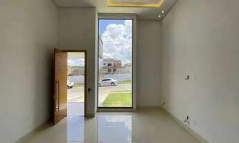 Imagem 2: Térrea para venda possui 158 metros quadrados com 3 quartos em Jardins Bolonha - Senador C