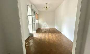 Imagem 3: Excelente Apto de 3Qtos em prédio clássico no posto 6 de Copacabana