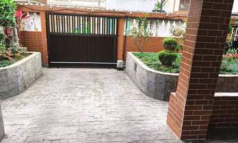 Imagem 3: *Apartamento Modernizado de 2 Dormitórios*