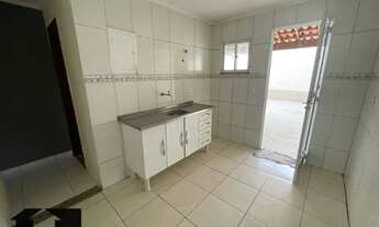 Imagem 5: Casa de Dois Quartos em Pequeno Condomínio