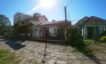 Imagem: PORTO ALEGRE - Casa Padrão - Glória