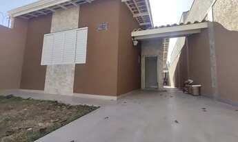 Imagem 3: Térrea para venda possui 175 metros quadrados com 2 quartos em Nova Cerejeira - Atibaia