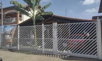 Imagem: Casa térrea com piscina no Bosque dos Eucaliptos