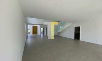 Imagem 3: CASARÃO NOVÍSSIMO DE 650 M² COM 5 SUÍTES E PISCINA - BARRA DA TIJUCA