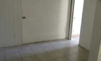 Imagem 6: Locação casa R$ 800,00 Rio Bonito Casa 1 dormitório sala cozinha WC área de sem garagem