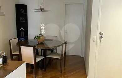 Imagem 4: BROOKLIN , MONÇÕES . Rua Nova York , reformado