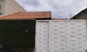 Imagem 2: Casa linear com quintal grande no jardim Letícia