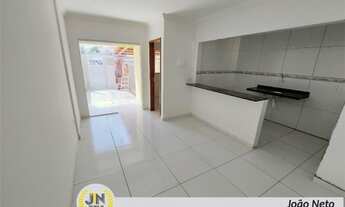 Imagem 3: JN) Casas individuais com 2 qtos, a 10 minutos da praia de Conceição!