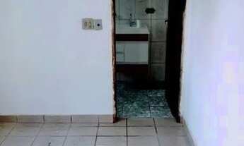 Imagem 2: Casas em Terreno com 654 metros a Venda R$ 1.000,000,00 IPTU R$ 650,00 reais Mensal Local