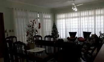 Imagem 4: Casa para venda em Parque Industrial Lagoinha de 300.00m² com 4 Quartos, 2 Suites e 4 Gara