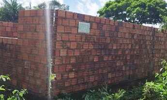 Imagem 2: Terreno com parte construída