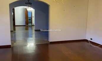 Imagem 2: -Casa com 3 Quartos e 5 banheiros à Venda, 240 m² por R$ 10.000/ Por Mês