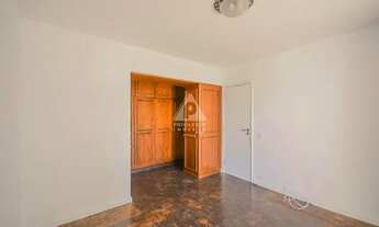 Imagem 15: Excelente salão 2 ambientes, 4 quartos sendo 1 suíte, 2 vagas na escritura