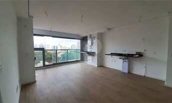 Imagem 3: Andar Alto - Varanda Fechada - Marcenaria em instalação - Piso - Aquecedor - Ducha Instala