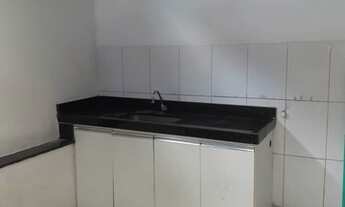 Imagem 3: Linda casa germinada duplex, entrada coletiva, uma vaga de garagem, sala para dois ambient