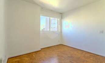 Imagem 4: Rua arborizada. Próximo da Avenida Paulista e do metrô Consolação