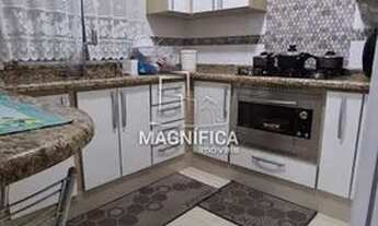 Imagem 2: Charmoso Sobrado de 3 Quartos em São José dos Pinhais