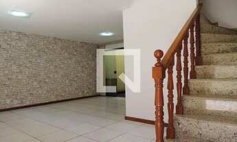 Imagem 2: Casa à Venda - Jacarepaguá, 3 Quartos, 81 m2