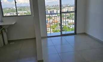 Imagem 3: ALUGO APTO NO PARQUE 10/COND. JARDIM CEREJEIRAS/COM 03qts/SUÍTE/VARANDA/ELEVADOR/NUNCA HAB