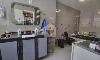 Imagem 9: Apartamento com 300 m , a venda no posto 6 com a planta original de 4 quartos, e com 2 vag