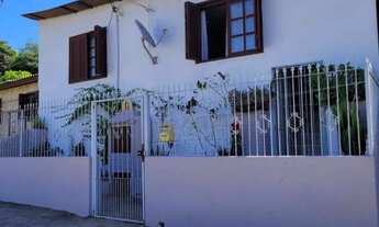 Imagem 3: Casa a venda no bairro Jardim Carvalho. Uma quadra da protasio