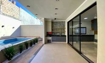 Imagem: Casa à venda com 194m², 3 quartos/suítes