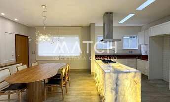 Imagem 7: Sobrado à venda com 5 suítes e 360 m² de construção no Jardins Verona, Goiânia, GO