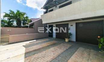 Imagem 2: Sobrado Triplex Espaço, Conforto e Versatilidade no Pinheirinho!