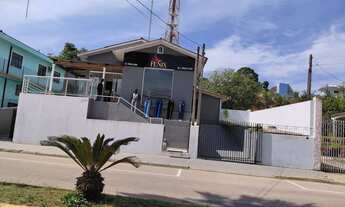 Imagem 3: Casa centro comercial